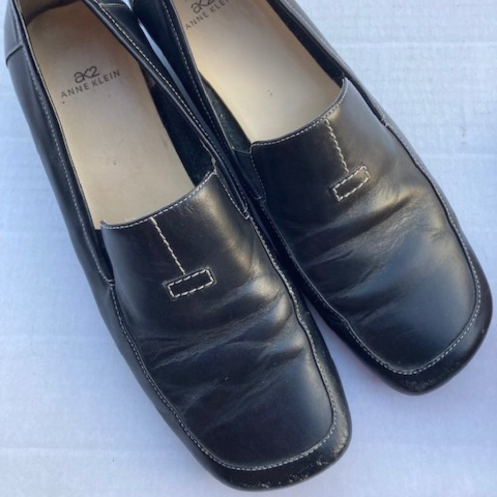 .Anne Klein Black Leather 8 M , UV sanitized. - Picture 1 of 6